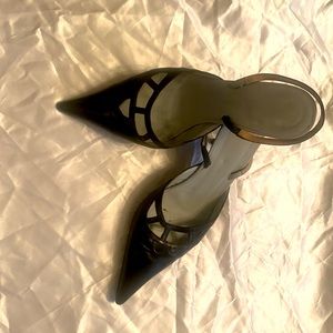 A pair of black 1/2 inch heel Stéphanie Keliane shoes from Paris